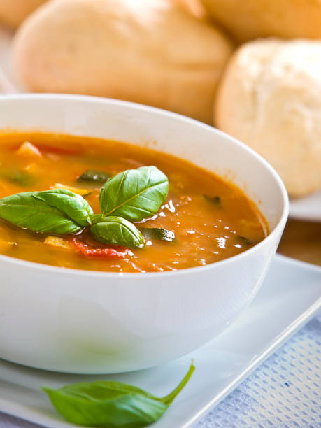 istock healthy tomato&courgettes soup 184397047