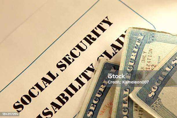Segurança Social - Fotografias de stock e mais imagens de Segurança Social - Segurança Social, Cartão de Social Security, Unidade Monetária