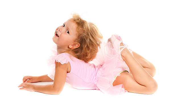 istock Little girl in ballet suit 184399131