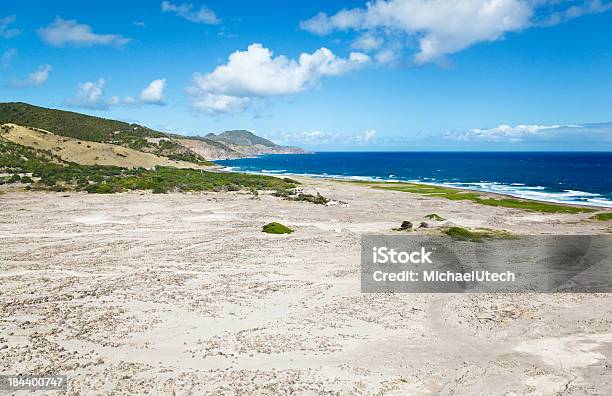 Rovine Di Vulcano Soufrière Hills Montserrat - Fotografie stock e altre immagini di Aeroporto - Aeroporto, Ambientazione esterna, Caraibi