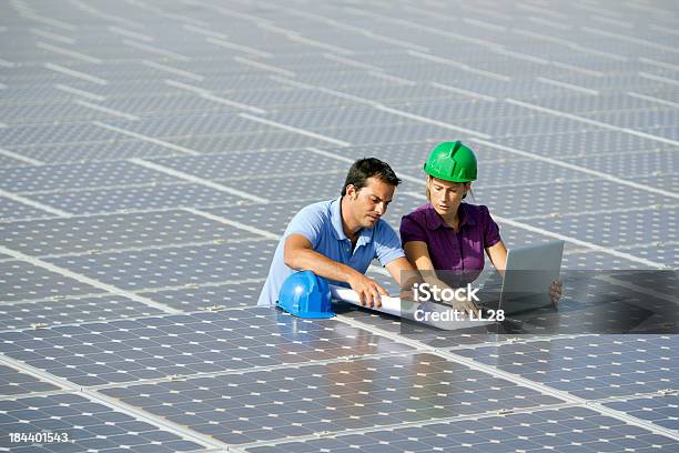 エンジニア設計図 - ソーラーパネルのストックフォトや画像を多数ご用意 - ソーラーパネル, 太陽エネルギー, 計画する