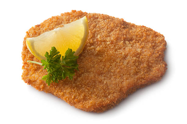 고기류: 슈니첼 - schnitzel cutlet meat isolated on white 뉴스 사진 이미지