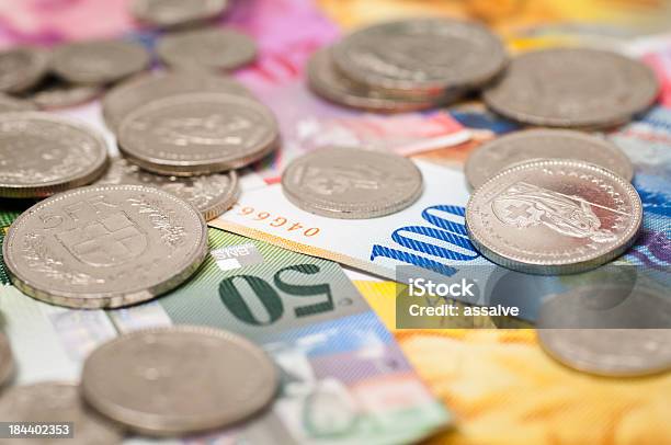 Monety I Notatki Ze Szwajcarii - zdjęcia stockowe i więcej obrazów Szwajcarska waluta - Szwajcarska waluta, Frank szwajcarski, Szwajcarska moneta