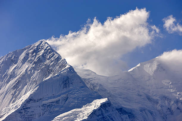 everest. annapurna. dhaulagiri. lhotse. nepal motywów - cho oyu zdjęcia i obrazy z banku zdjęć