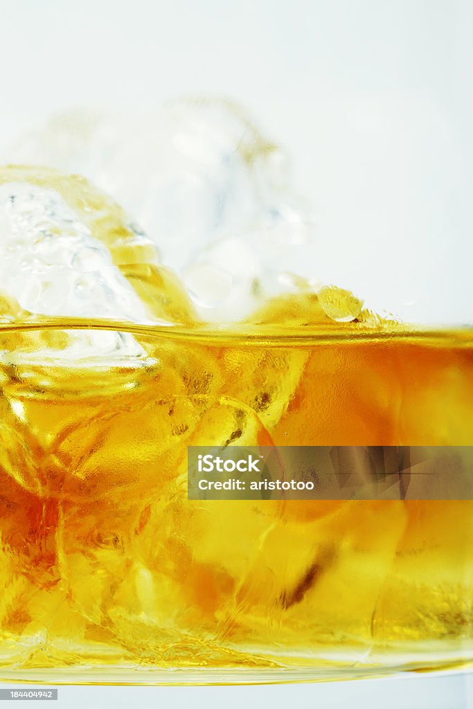 Whisky nel bicchiere - Foto stock royalty-free di Alchol
