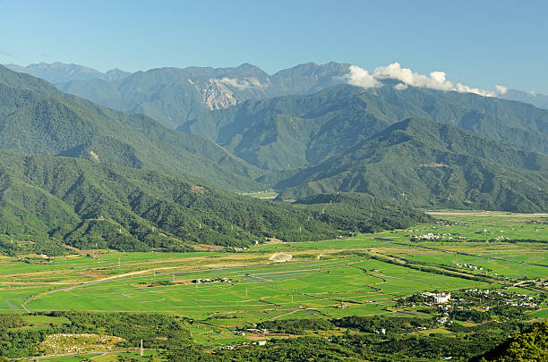 istock East Rift Valley in Taiwan 184405117