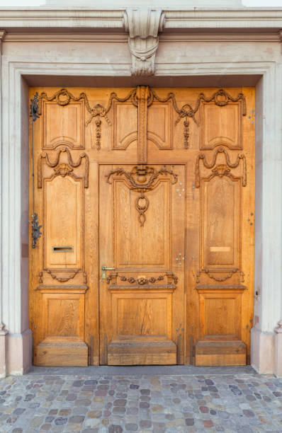 istock old wooden door 1844136420