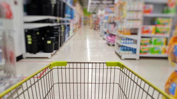 istock shopping cart Product shelf 1844182091