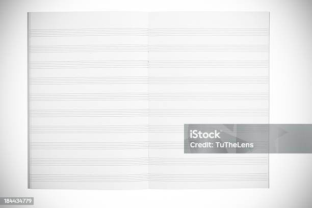 Notebook Per Note Musicali - Fotografie stock e altre immagini di Antico - Condizione - Antico - Condizione, Antico - Vecchio stile, Aperto