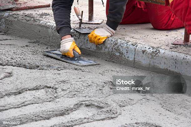 Concreting 道路の橋 - セメントのストックフォトや画像を多数ご用意 - セメント, 混ぜる, カッター