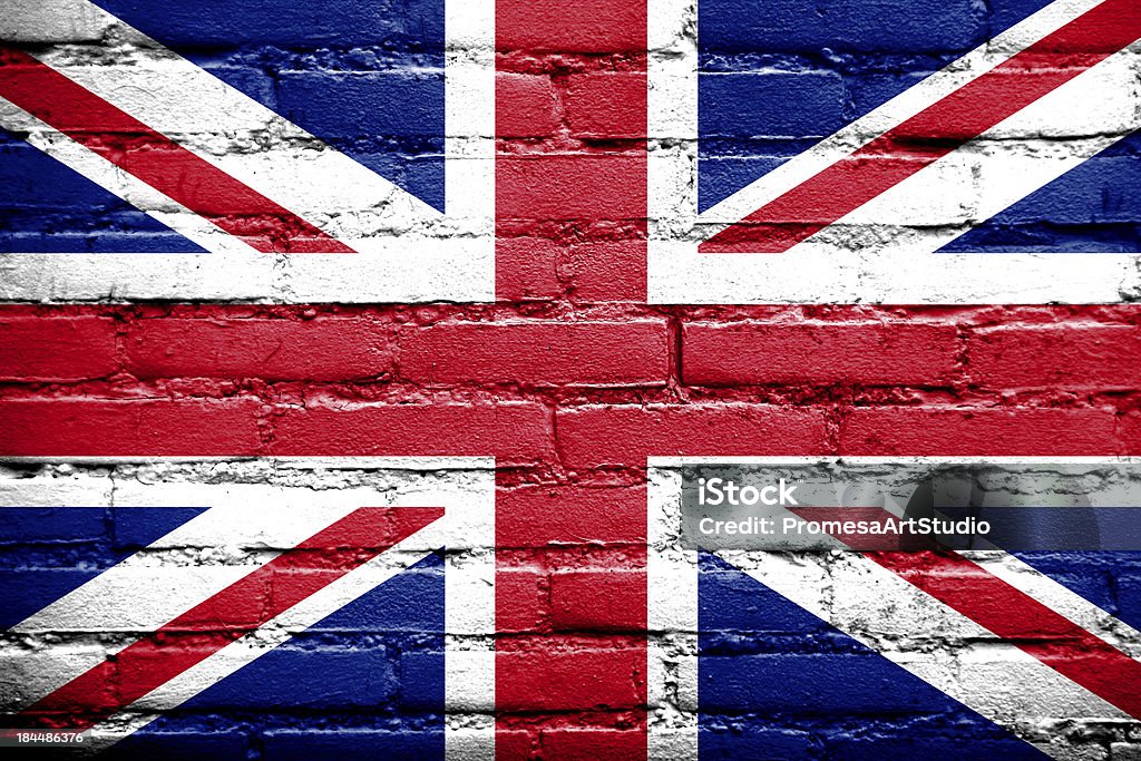 Bandeira do Reino Unido na pintado velha parede de tijolos - Foto de stock de Acabado royalty-free
