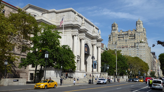 Exterior of New York Public Library in Midtown Manhattan