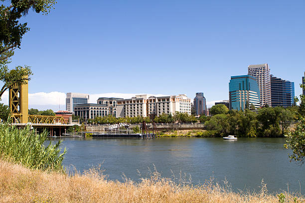 istock Sacramento City Skyline 184587601