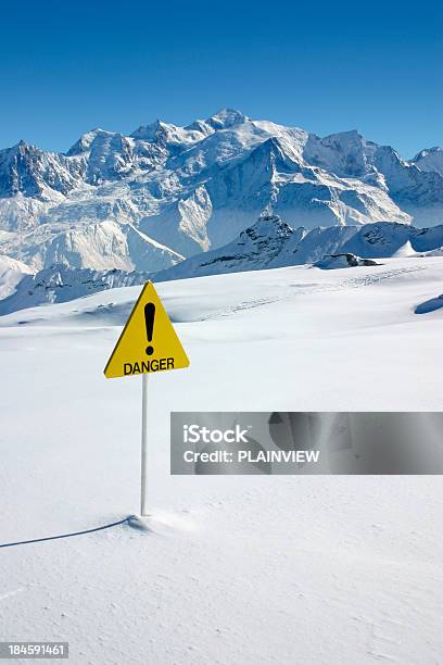Gefahr Stockfoto und mehr Bilder von Alpen - Alpen, Ausrufezeichen, Berg