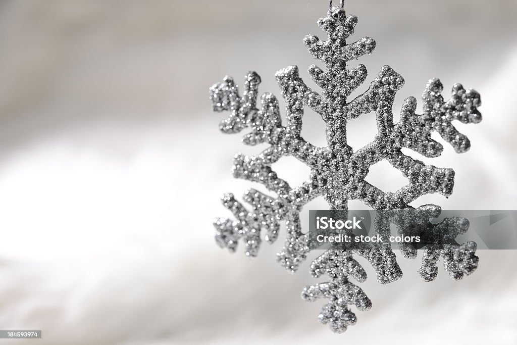 silver floco de neve - Foto de stock de Bola de Árvore de Natal royalty-free