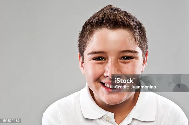 Foto de Sorrindo Criança e mais fotos de stock de 10-11 Anos - 10-11 Anos, Figura para recortar, Retrato