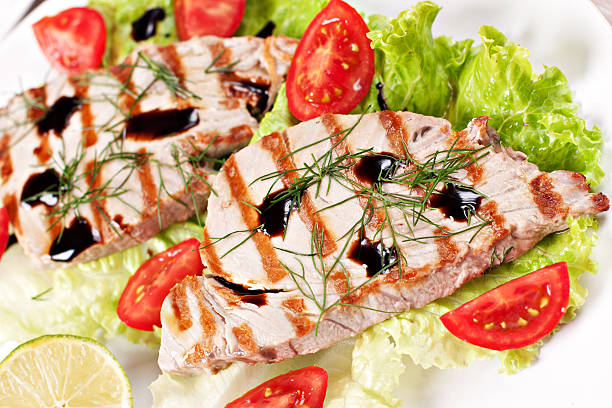istock Grilled tuna with salad 184594807