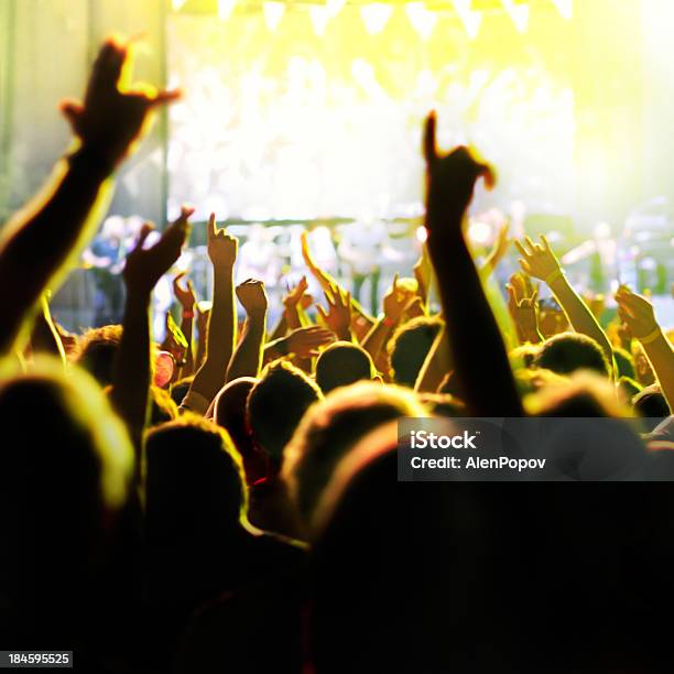 Foto de Multidão De Concerto e mais fotos de stock de Excitação - Excitação, Fama, Adolescente