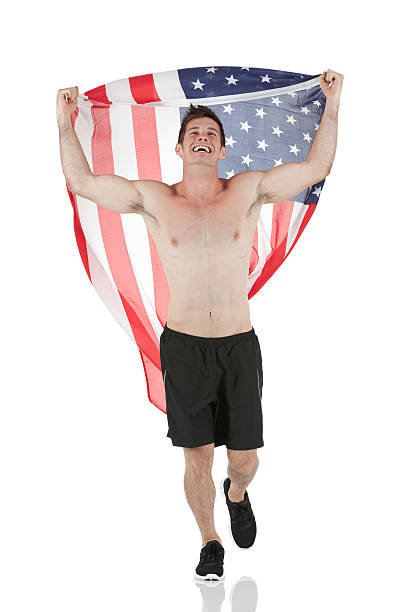 피복하지 않은 chested 남자 실행 아메리칸 플래그 - shirtless men jock american culture 뉴스 사진 이미지
