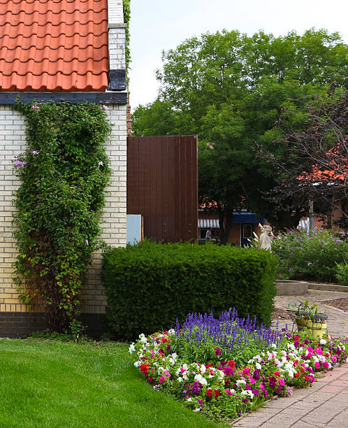 istock old country garden 184596796