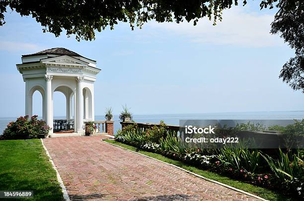 Belveder E Tijolo Câmara - Fotografias de stock e mais imagens de Ajardinado - Ajardinado, Ao Ar Livre, Azul