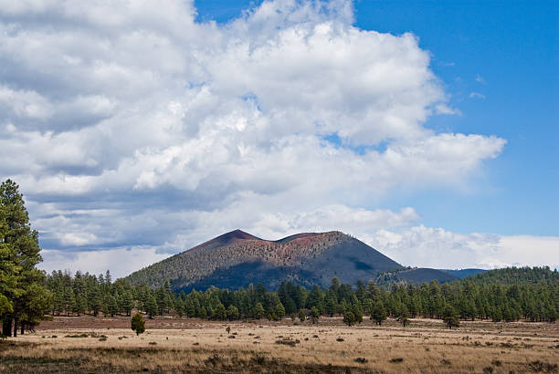 istock Sunset Crater from Bonito Park 184597280