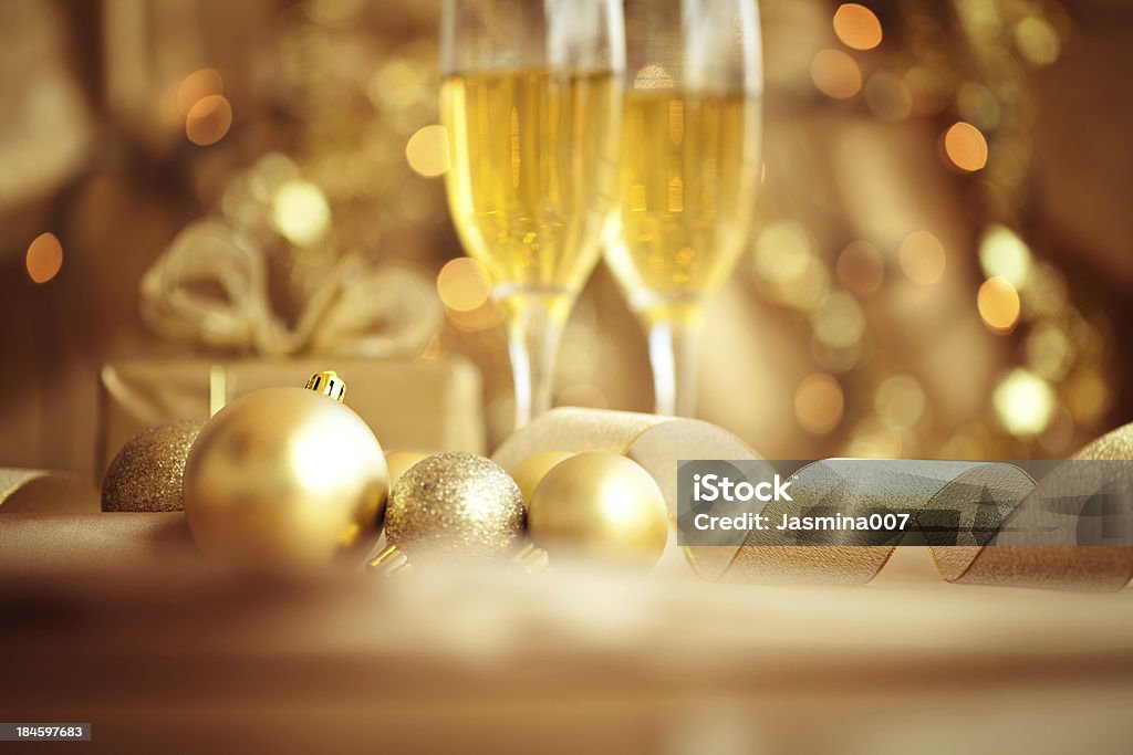Boże Narodzenie dekoracje i szampana - Zbiór zdjęć royalty-free (Alkohol - napój)