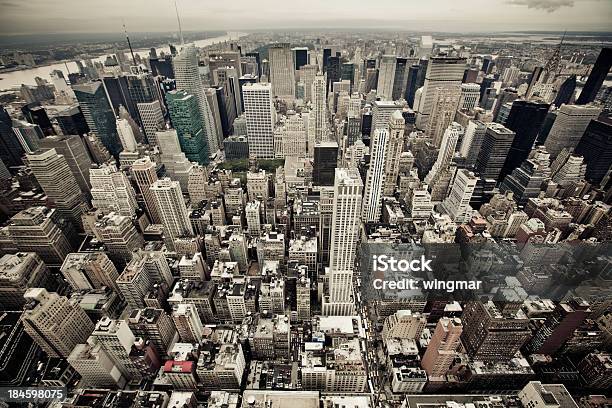 Photo libre de droit de Large Angle De Vue Du Bâtiment Teh Empire State New York banque d'images et plus d'images libres de droit de Horizon urbain