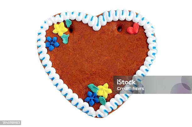 Copyspace Galleta De Jengibre Corazón Foto de stock y más banco de imágenes de Galleta de pan de jengibre - Galleta de pan de jengibre, Tarta de jengibre, Símbolo en forma de corazón