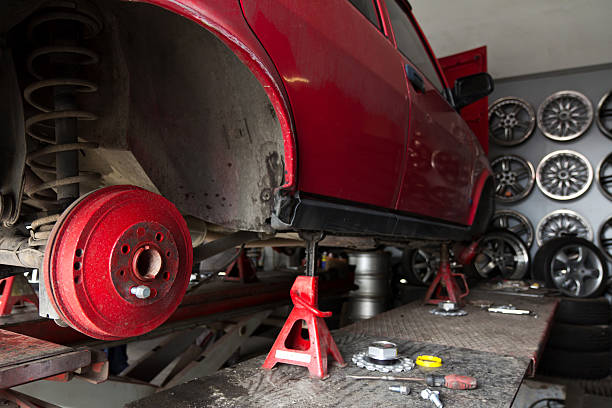 istock Repair Shop 184600215
