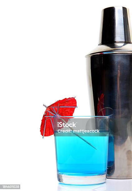 Blau Cocktail Shaker Stockfoto und mehr Bilder von Alkoholisches Getränk - Alkoholisches Getränk, Blau, Chrom