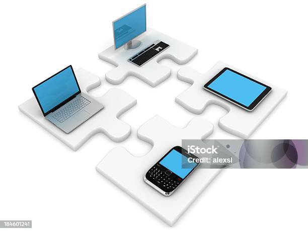 Networkpuzzle - Fotografias de stock e mais imagens de Computador Portátil - Computador Portátil, Telefone Inteligente, Computador