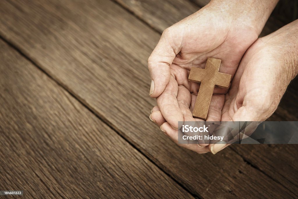 Einfachen Faith-Hölzerne Kreuz - Lizenzfrei Kreuz - Form Stock-Foto