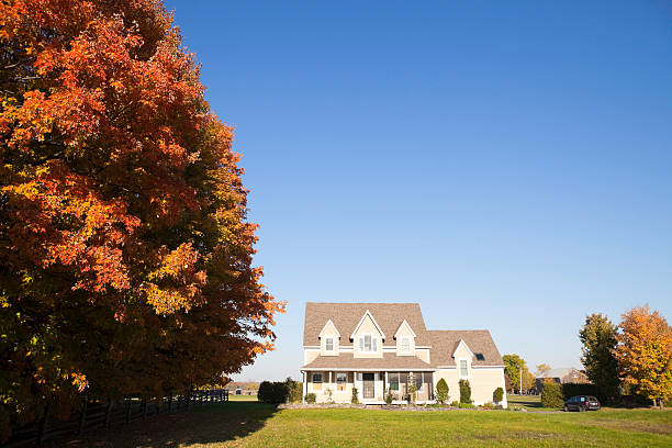 istock Country House During Autumn 184601645