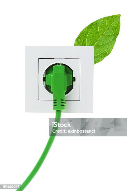 Green Energía Foto de stock y más banco de imágenes de Cable - Cable, Cable de conducción eléctrica, Conservación del ambiente
