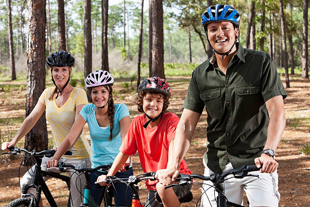 istock Family riding bicycles 184602580