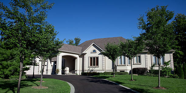 istock Luxury Estate Home in Ontario 184602866