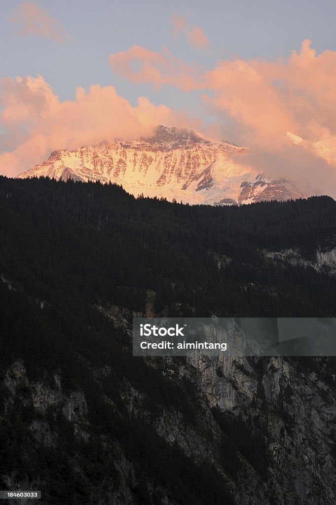 Alpes suizos al atardecer - Foto de stock de Aire libre libre de derechos