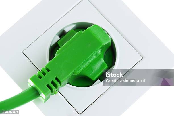 Grüne Energie Stockfoto und mehr Bilder von Elektrizität - Elektrizität, Energieindustrie, Erneuerbarkeit