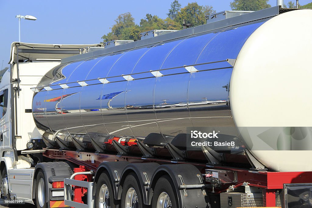 Tank Lkw für Lebensmittel nachweislich Schäden hervorruft - Lizenzfrei Lastauto Stock-Foto