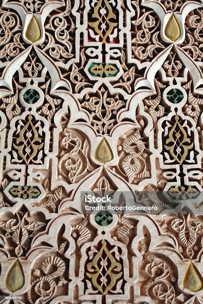Рисунком арабеска Облицовка стены - Стоковые фото V-образный роялти-фри
