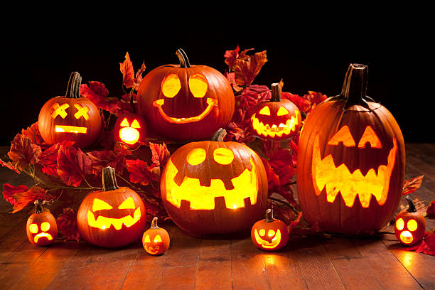 istock Halloween Jack-o-Lantern Pumpkins 184610602