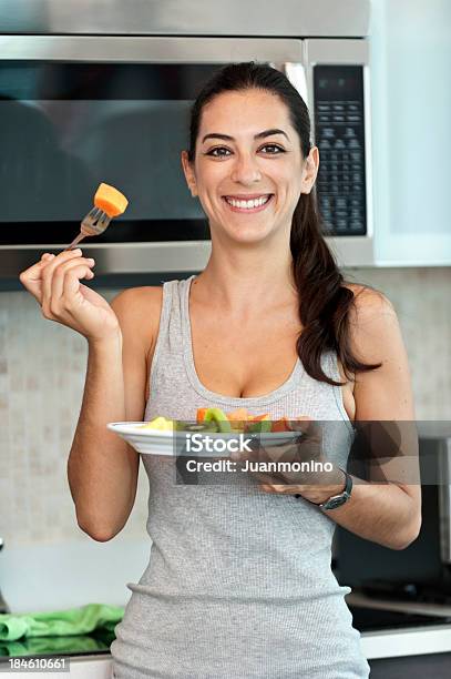 Prima Colazione - Fotografie stock e altre immagini di Forno a microonde - Forno a microonde, Cibo, Piatto - Stoviglie