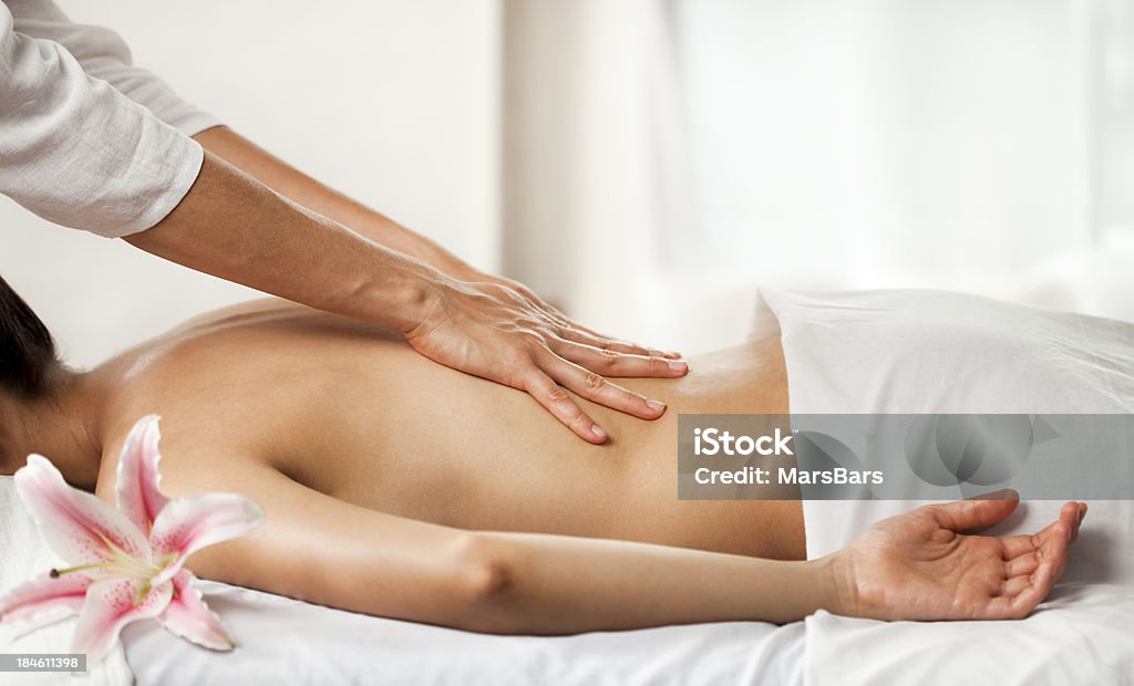 massage im spa - Lizenzfrei Bildschärfe Stock-Foto