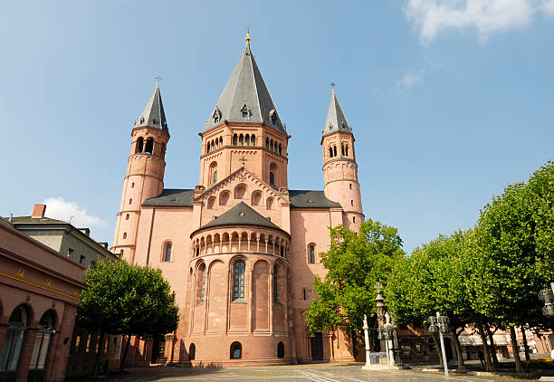 Cathedral Mainz St. Martin's Cathedral or Mainzer Dom in Germany. mainz stock pictures, royalty-free photos & images