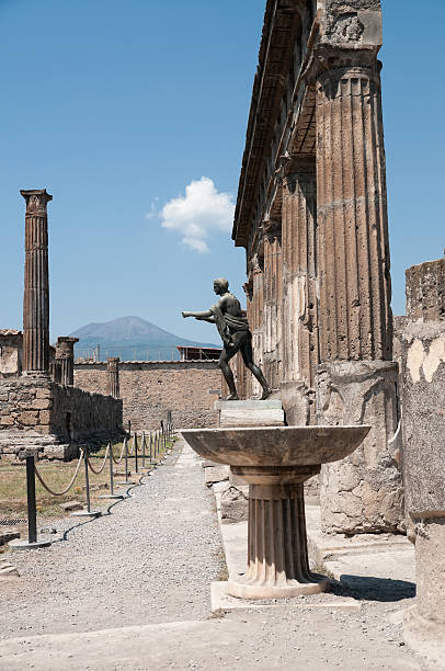istock Temple of Apollo - Pompeii 184612169