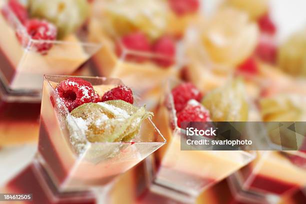 산딸기 디저트 0명에 대한 스톡 사진 및 기타 이미지 - 0명, 과일, 냉동식품