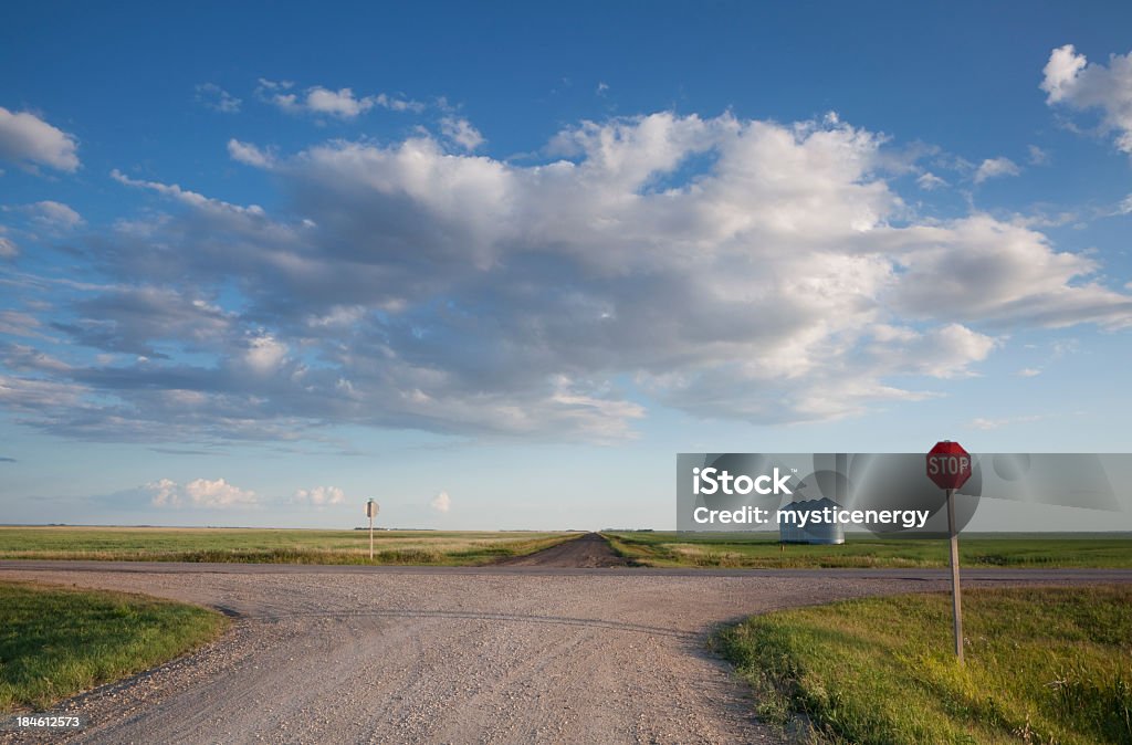 Prairie Road - Foto de stock de Manitoba royalty-free