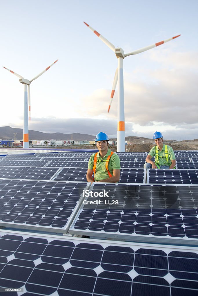 La energía sostenible - Foto de stock de Aerogenerador libre de derechos