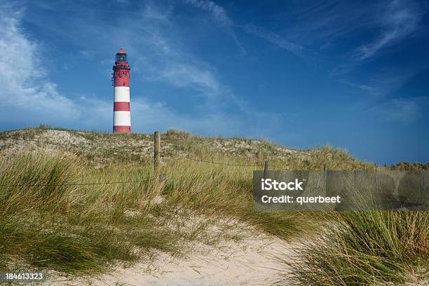 Leuchtturm In Der Nähe Vom Strand Stockfoto und mehr Bilder von Deutsche Nordseeregion - Deutsche Nordseeregion, Deutschland, Fotografie